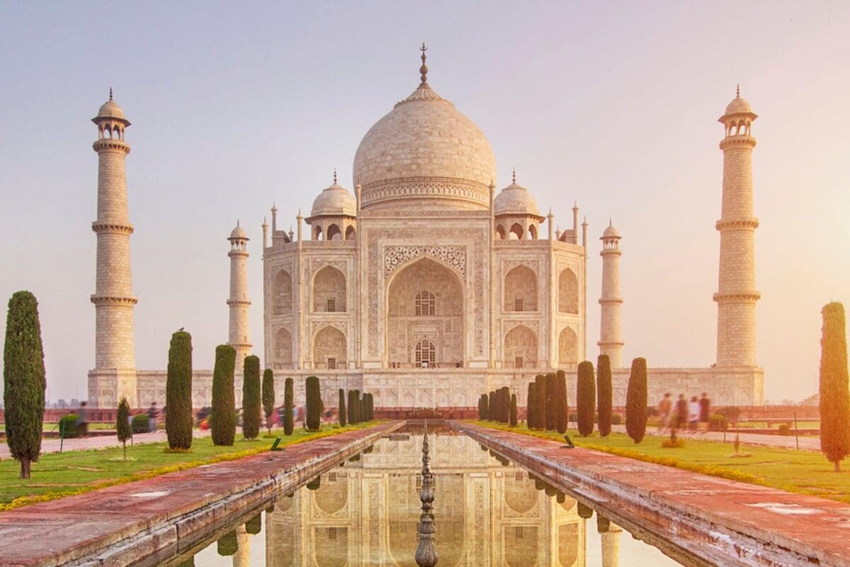 2. Taj Mahal, Tigers & Exquisite Frescoes