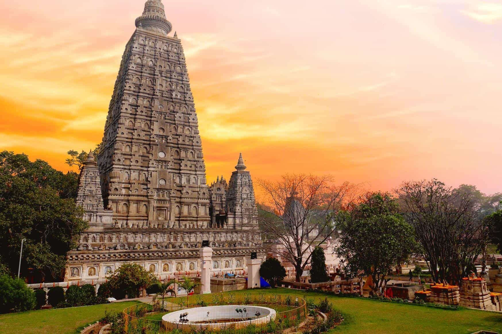 compressO-4. Buddhism Trip in India2